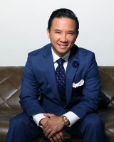 Houston Plastic Surgeon - Dr John Nguyen