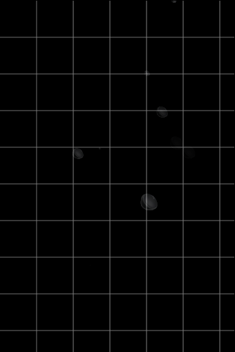 雨水滴落在窗户上